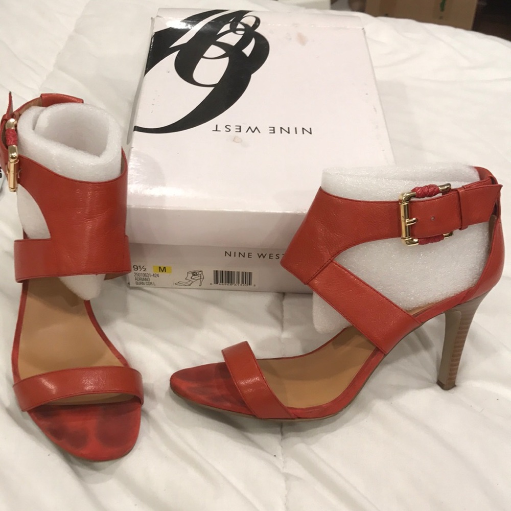 🧡2 for $30 Nine West Adriano buckle heel